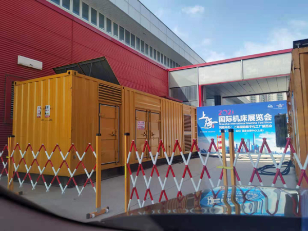 自流井出租发电机-柴油发电机和汽油发电机哪个更好一些？