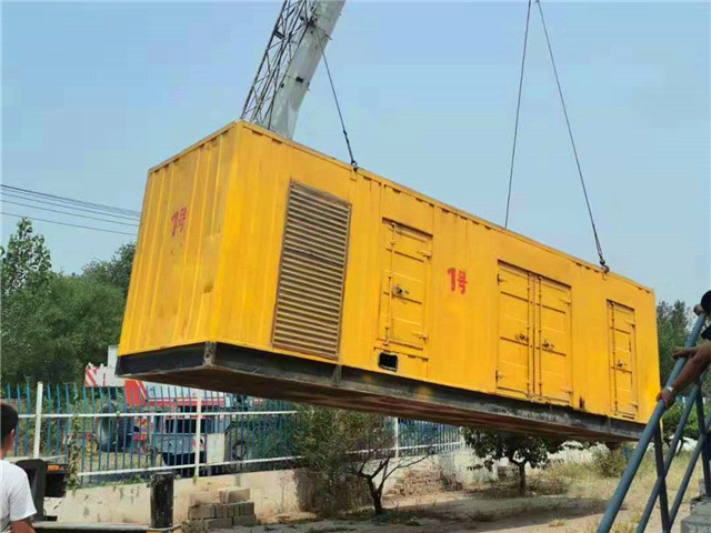 自流井300KW柴油发电机组油耗是多少？